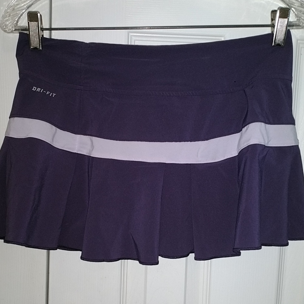 Nike Tennis skirt - Picture 2 of 3